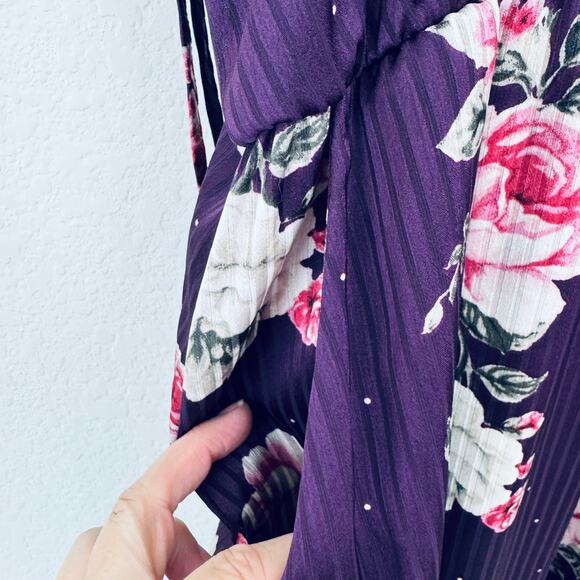 Torrid Womens Midi Dobby Satin Surplice Wrap Dress Size 3X Romantic Roses Floral - Picture 7 of 14